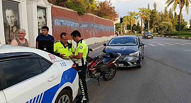 Motosiklet ile otomobil çarpıştı: 1 yaralı