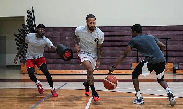 MSK, Justin Cobbs'u kadrosuna kattı