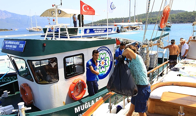 Muğla'da teknelerden 5 milyon 110 bin litre atık su toplandı