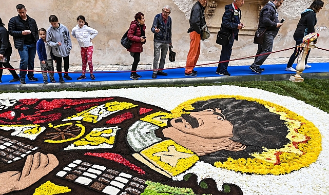 Antalya'da 2-4 Mayıs Tarihlerinde Çiçek Desenleri Günleri