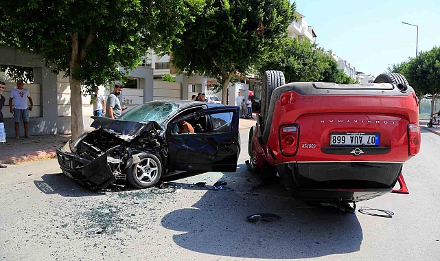 Polislere zorluk çıkardı, ters kelepçe takılınca, 'Ne kadar zor görev yaptığınızın farkındayım' dedi