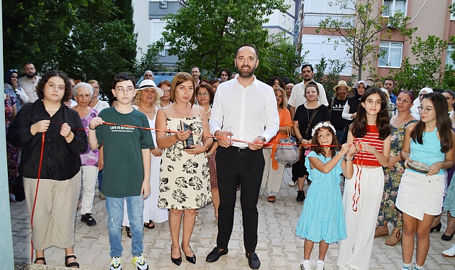 Sanata destek galerisi