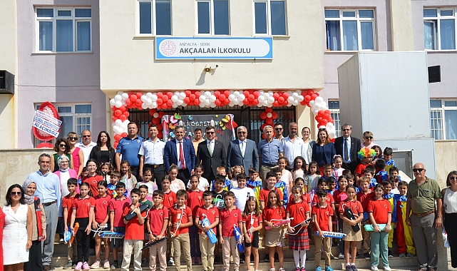 Serik'te İlköğretim Haftası töreni