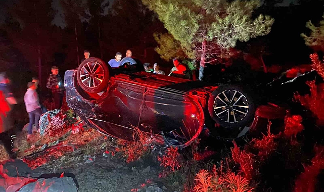 Takla atan otomobilin cam tavanından fırlayan sürücü ağır yaralandı