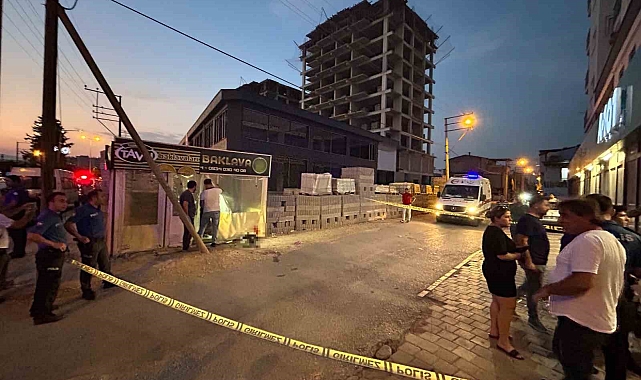 Tarsus&#039;ta dehşet: 2 ölü, 1 yaralı