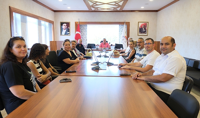 Velilerden Başkan Topaloğlu’na teşekkür ziyareti