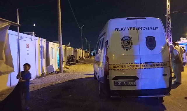 Yaşlı adam yaşadığı konteynerde ölü bulundu