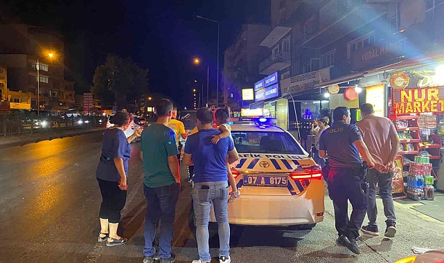 Yola fırlayan kız çocuğuna otomobil çarptı: 1 yaralı
