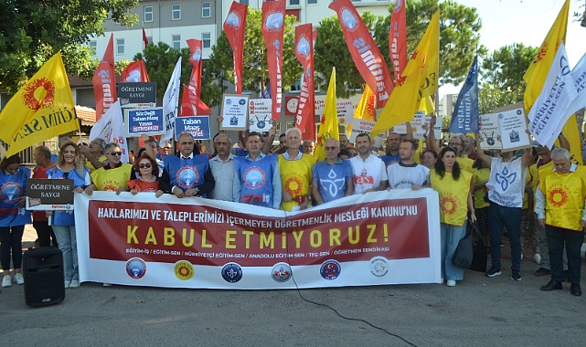 Adil ve Kapsayıcı Bir Meslek Kanunu İçin Eğitimciler Sokağa İndi