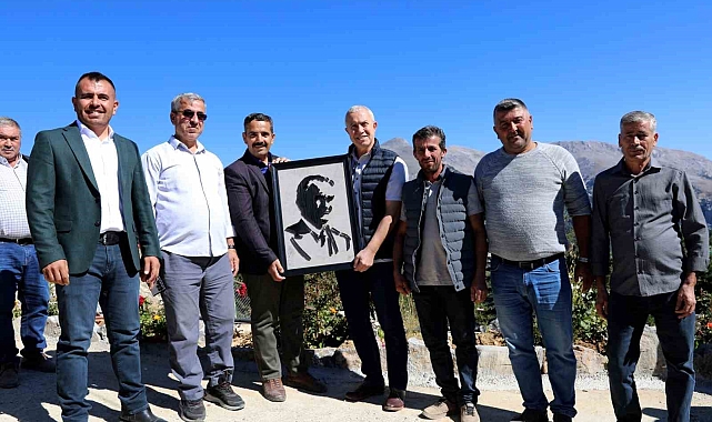 Alanya Belediyesi mahalle asfaltlarını yeniliyor