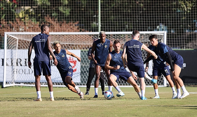 Alanyaspor, Bugün Oynayacağı Antalyaspor Maçına Hazır