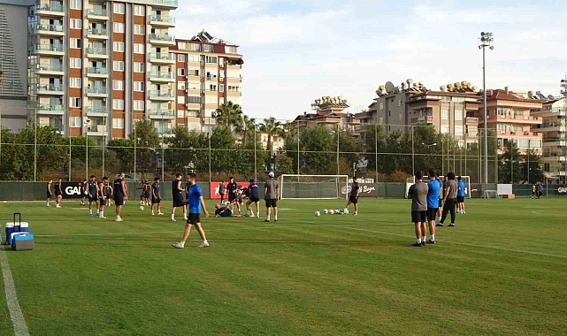 Alanyaspor'da Kasımpaşa mesaisi sürüyor