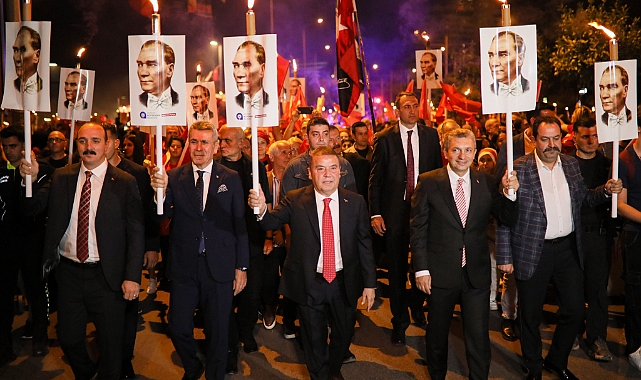 Antalya’da Coşkulu Fener Alayı