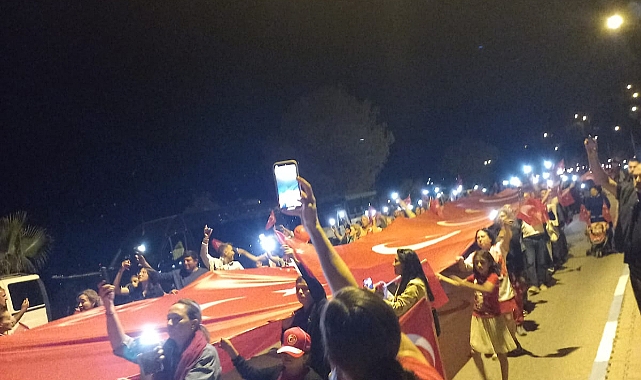Antalya Kaş’ta 29 Ekim Cumhuriyet Bayramı Coşkuyla Kutlandı