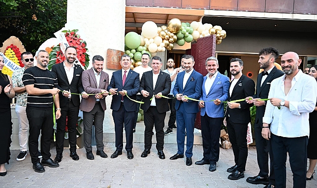 Antalya Yeni Bir Mekan Kazandı: Oli Restoran Görkemli Bir Törenle Açıldı