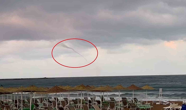 Antalya'da denizde üç ayrı noktada hortum çıktı