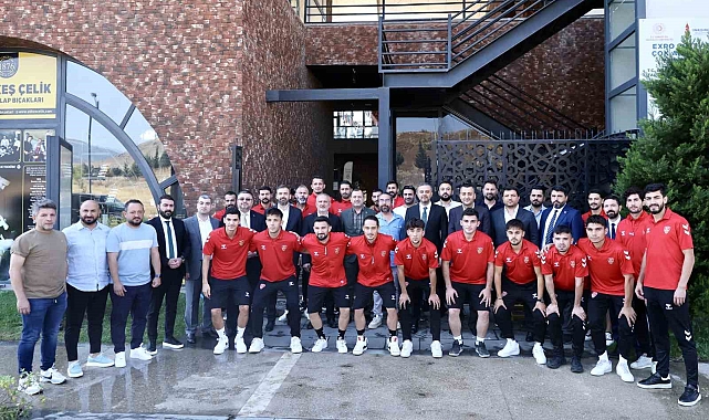 Başkan Toptaş'tan sezon öncesi Onikişubat Spor Kulübü'ne moral daveti