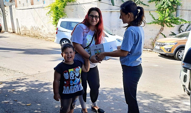 Bodrum'da 'Halk süt' dağıtımı devam ediyor