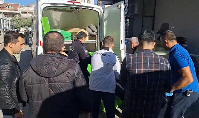 Boşanma aşamasındaki eşini bıçaklayarak öldürdü