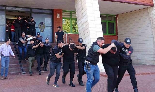Cadde ortasındaki silahlı kavgayla ilgili 9 kişi tutuklandı