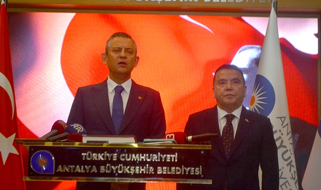 CHP Genel Başkanı Özel, Antalya'da