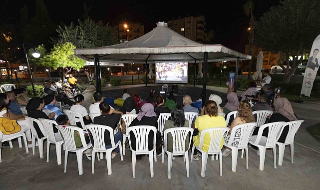 Engelsiz Yaşam Parkı'nda sinema keyfi