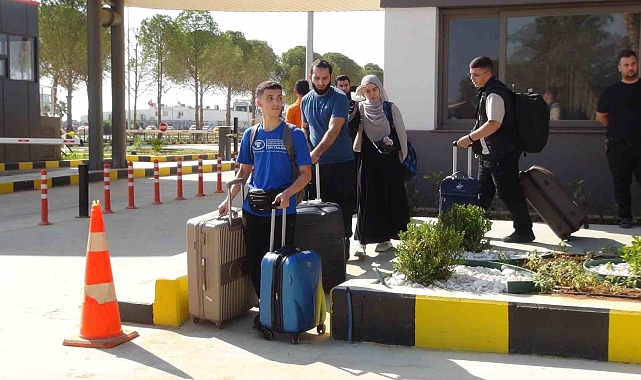 İsrail'in saldırılarından kaçanları taşıyan 5. gemi de geldi