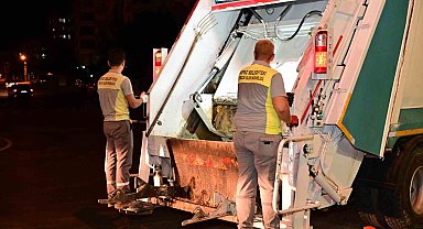 Kepez'de gece ekipleri iş başında