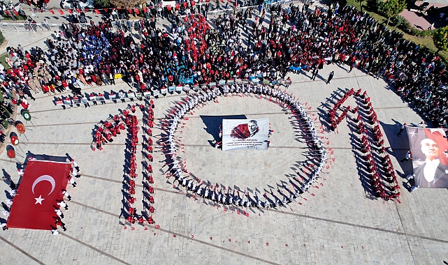 Korkuteli Cumhuriyet Bayramı'nı coşkuyla kutladı