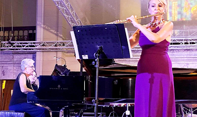 Küba'da flüt konseri verdi
