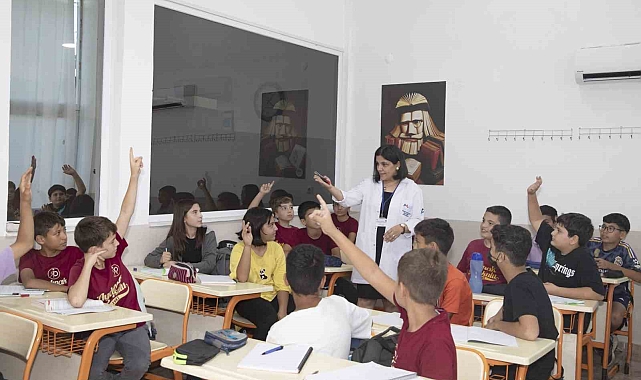 Kurs Merkezleri öğrencileri geleceğe hazırlıyor