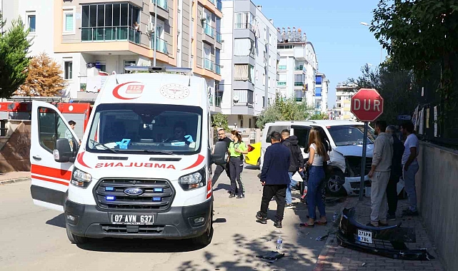 Mahalleli isyan etti: "Dur tabelasını takan yok"