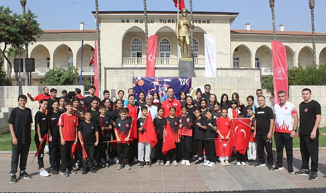 Mersin'de Amatör Spor Haftası yürüyüşle başladı