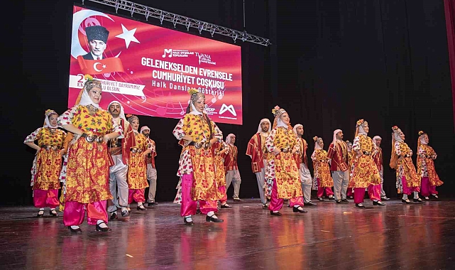 Mersin'de Cumhuriyet'in 101. yıl dönümü kutlanıyor
