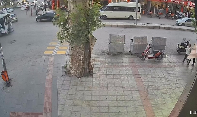 Midibüs, bisikletliyi ezdi: O anlar kamerada