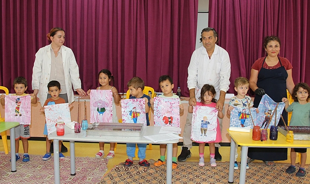 Minik eller ebru sanatı ile tanıştı