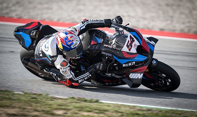 Razgatlıoğlu, Dünya Superbike Şampiyonası’nın Portekiz ayağını zaferle bitirdi