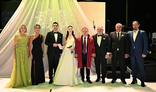 Sedat Peker’in Kızı Esra Peker ve Ali Enes Bulut Görkemli Bir Törenle Evlendi
