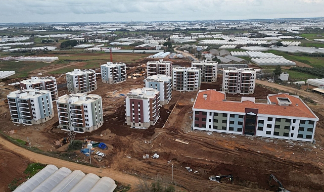 Serik TOKİ'de 357 konut sahiplerini buldu