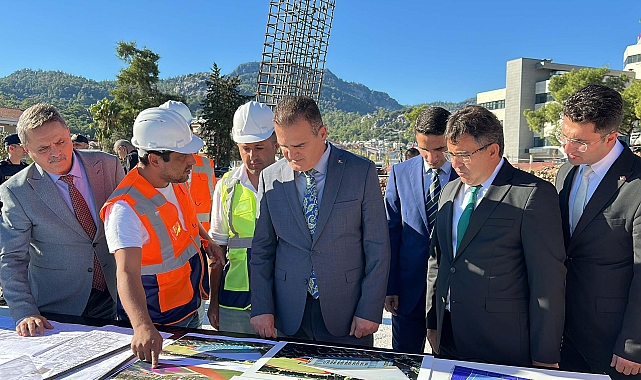 Vali Akbıyık Marmaris'te kamu yatırımlarını inceledi