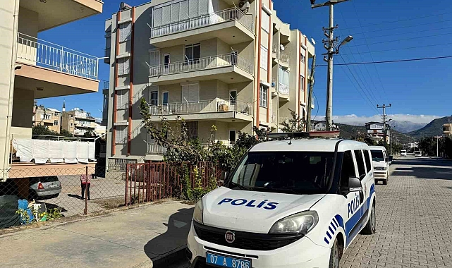82 yaşındaki kadın evinde ölü bulundu