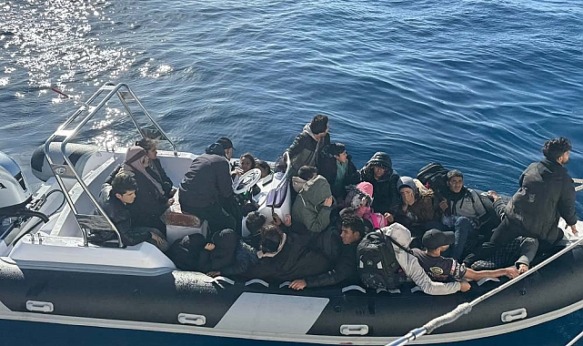 86 kaçak göçmen ile 3 göçmen kaçakçısı şüphelisi yakalandı