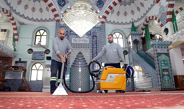 Akdeniz'de ibadethaneler temizlenip yıkanıyor