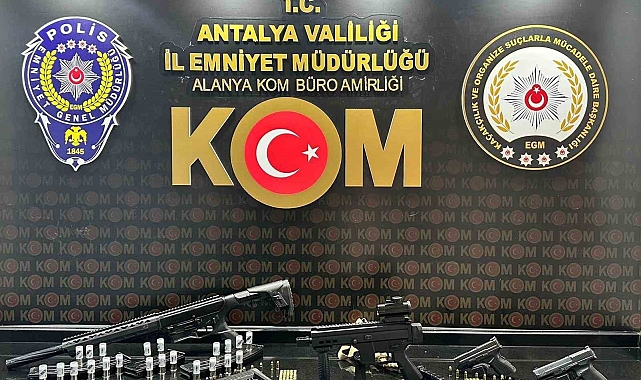 Alanya'da silah operasyonu