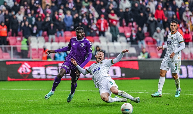 Alanyaspor Puan Almayı Başardı