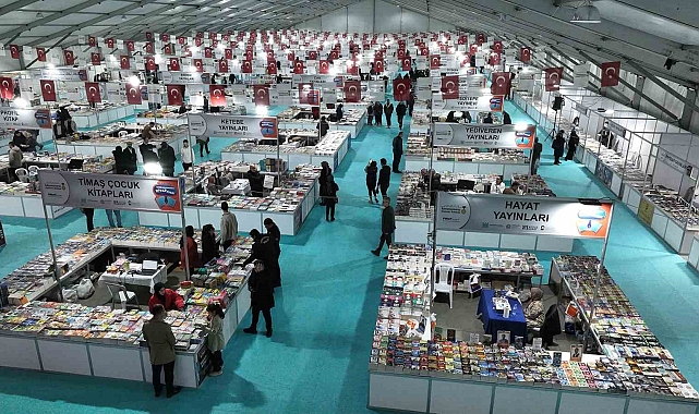 Anadolu'nun en büyük kitap fuarı kapılarını açtı