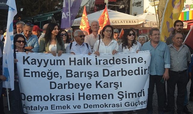 Antalya'da Emek ve Demokrasi Güçleri'nden Kayyum Atamalarına Protesto
