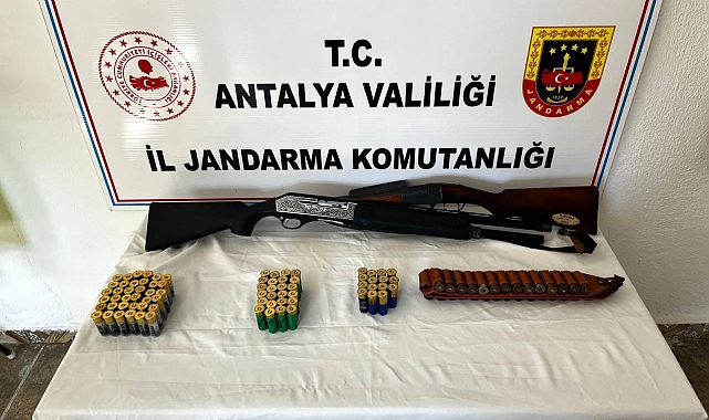 Antalya'da 84 yıl hapisle aranan hükümlü yakalandı