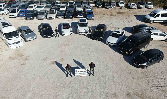 Antalya'da 'change' lüks araç operasyonu
