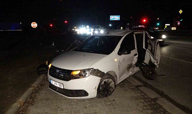 Aşırı hız ve kırmızı ışık ihlali kazayı beraberinde getirdi